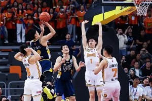 开云-CBA8进4抢三大战！京粤加时绝杀后，谁能拿下最后四强席位？